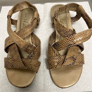Sam & Libby Womens Beige  Snake Print Open Toe Slip On Sandals, Size 7.